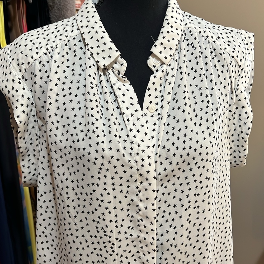 Cute blouse - Picture 2 of 7